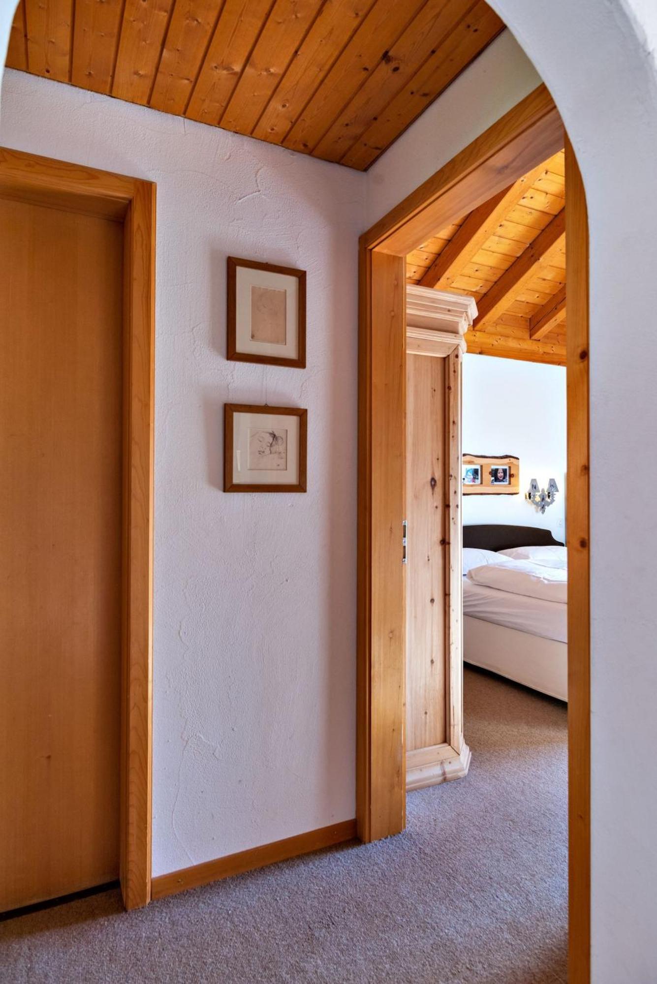 Apartamento Chesa Panorama B - La Punt Exterior foto